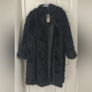 NWT Faux Fur Coat Size Large